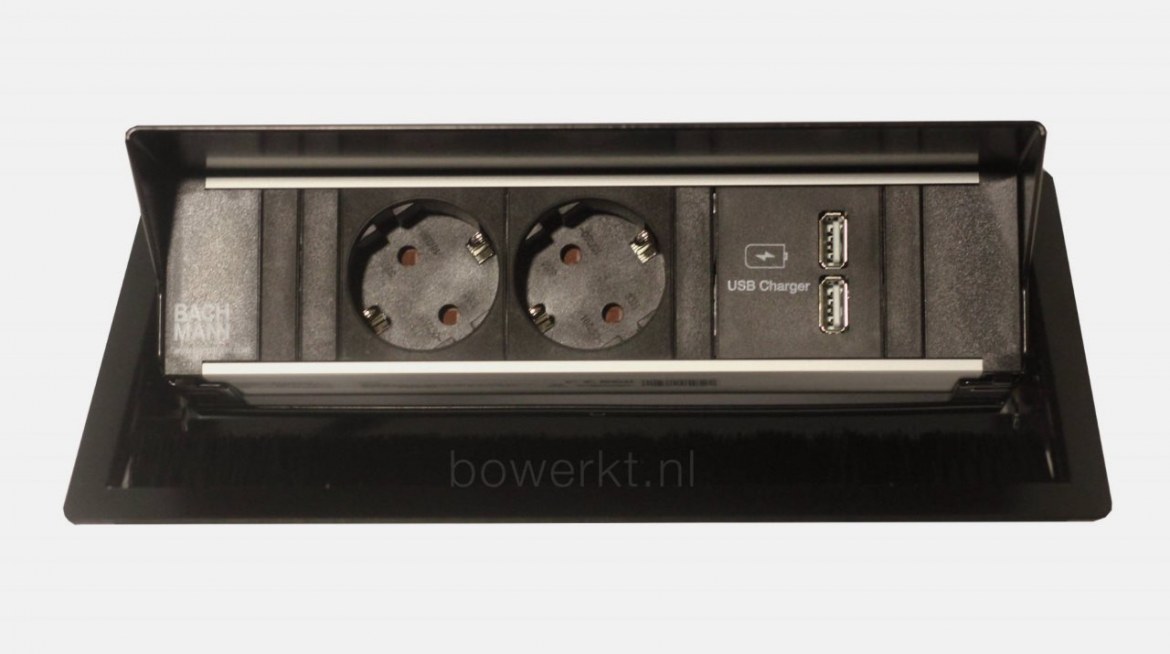 Bachmann CONI inbouwmodule 2x stroom 2x USB-charger  BM-CONI-KORT-02 1