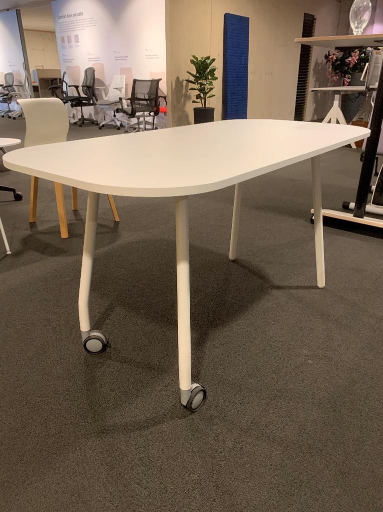 klink noodzaak Skim Sesta verrijdbare tafel wit YU160 140 x 70 cm - Bureaus / tafels -  Kantoorinrichtingkopen.nl