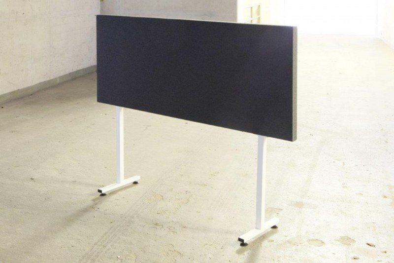 Brakels akoestische scheidingswand 160 x 40 x 5,8 cm op highfeet