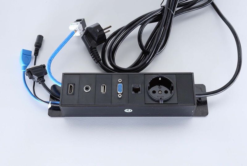 Götessons Powerinlay 1 x Stroom + 1 x data + 1 x VGA + 1 x USB + 1 x Audio en 1 x HDMI  