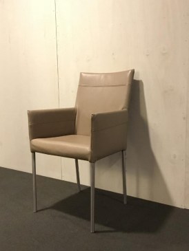 Bowerkt vergaderstoel bruin leer   0