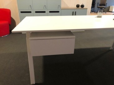 Febru Sox wit bureau hoogte verstelbaar   2
