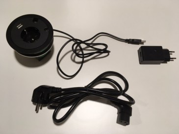 Götessons Power Grommet vierkant 1 x stroom + 1 x USB Charger  702532 3