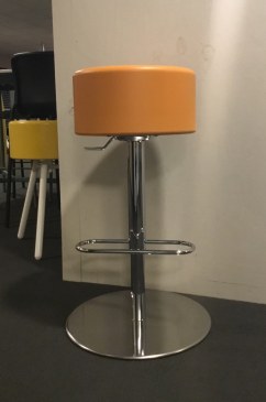 Sesta Blog kruk oranje met gasveer ZH 71-97  ZH 71-97 outlet 0